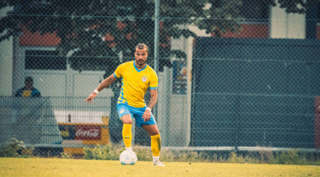 德国杯赛程吃紧，斯图加特转会期状态回暖，质疑声仍在，年轻球员得到机会-爱游戏中国官网