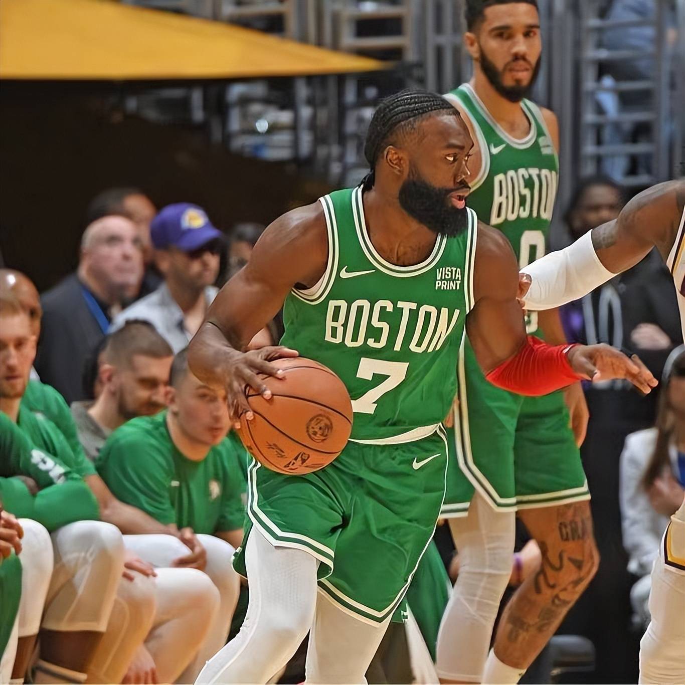 关于CBA常规赛赛程吃紧，波士顿凯尔特人国际比赛日篮板制胜，目标明确，轮换策略成焦点的信息-爱游戏中国官网