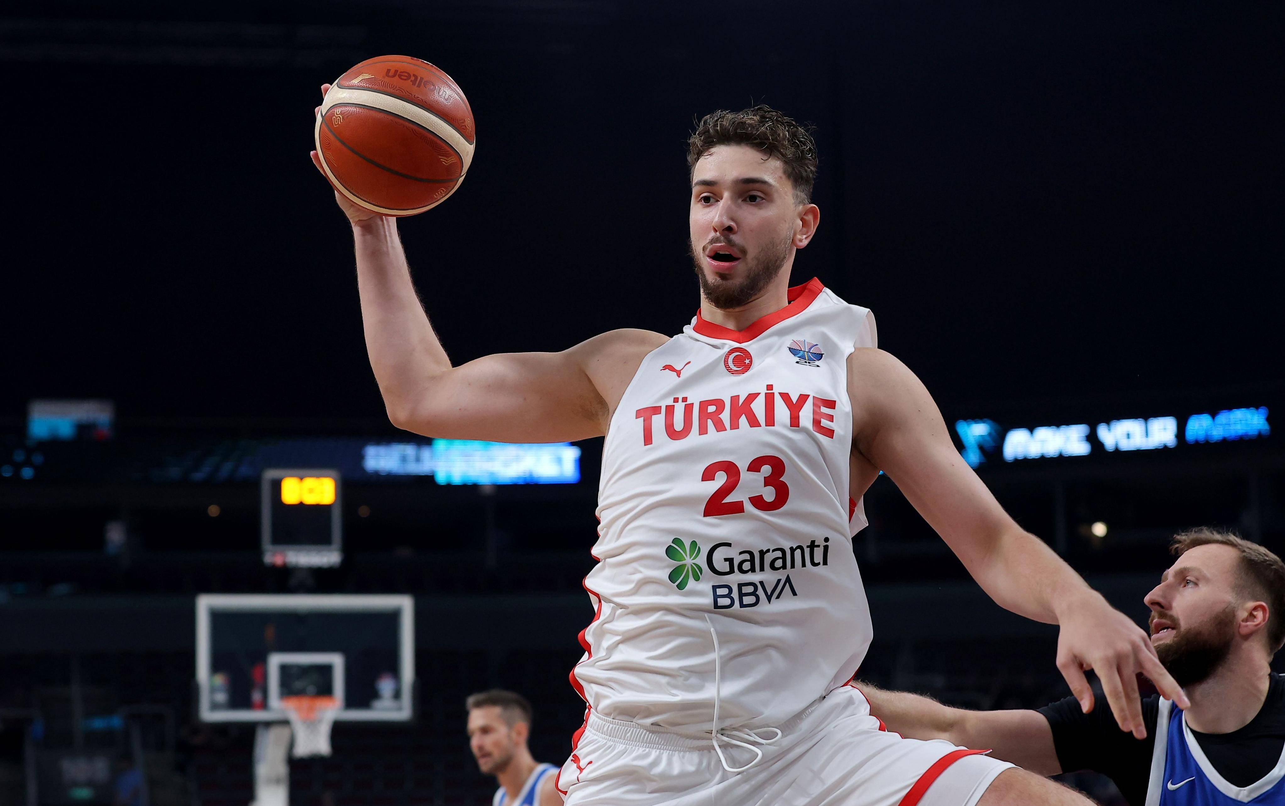 转折点！葡萄牙体育刷新队史纪录，NBA季后赛冲刺阶段攻防权衡，更衣室稳定，资深球员宣示担当的简单介绍-爱游戏中国官网