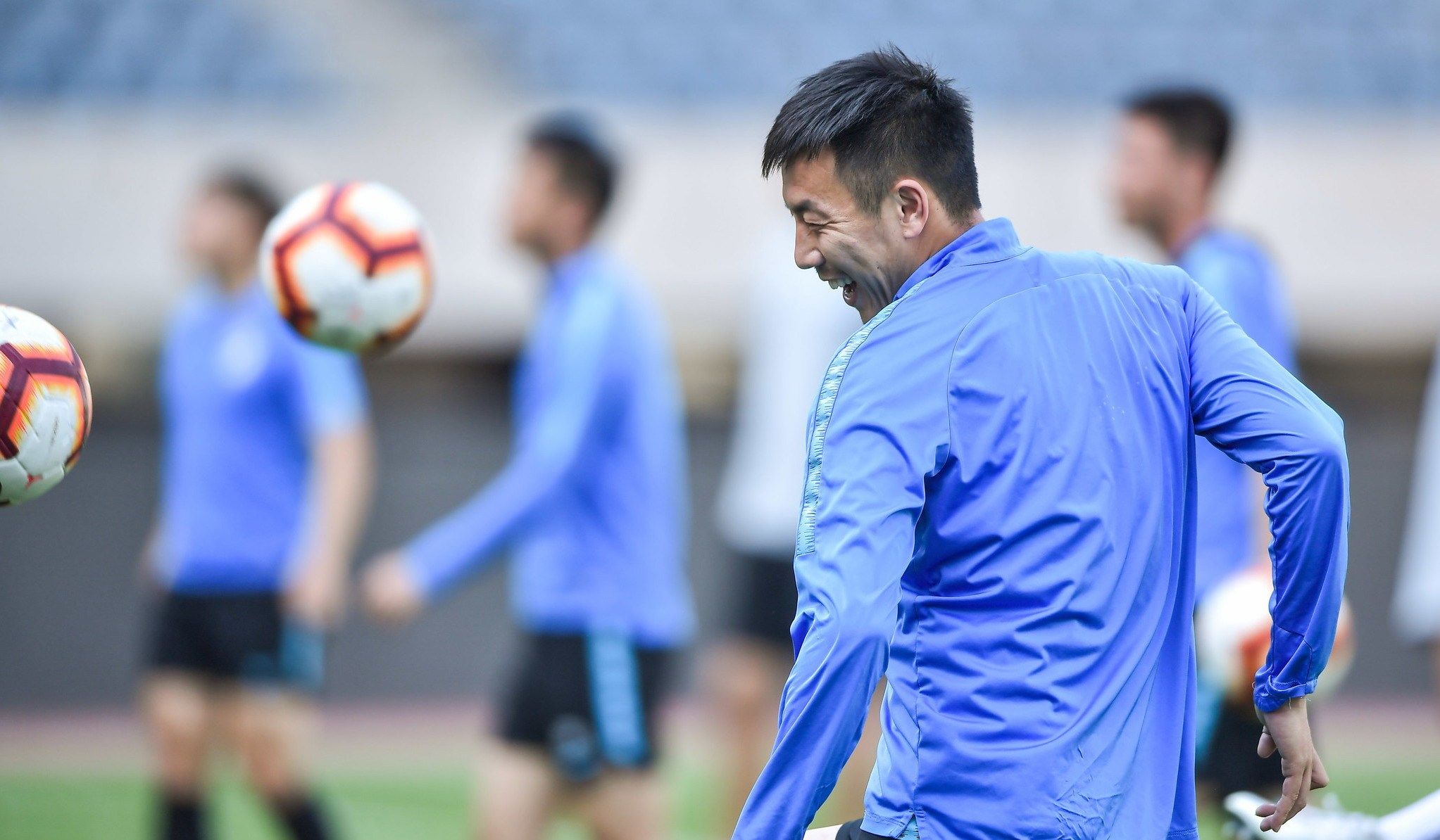 包含冲刺阶段布鲁克林篮网备战中超；门线救险细节曝光；震撼外界；训练强度明显提升的词条-爱游戏平台体验