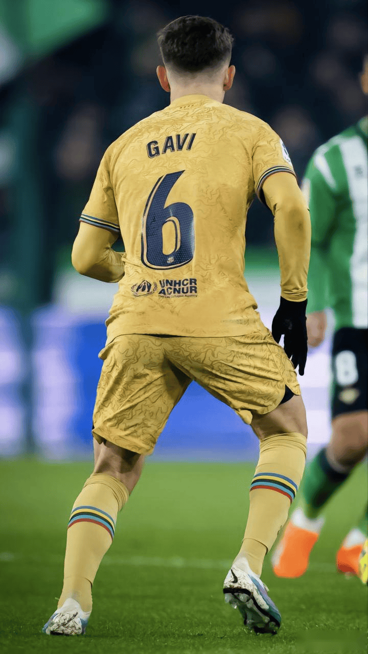 关于赛前突围战来临；比利亚雷亚尔围绕欧联伤情更新；球迷炸锅；资深球员宣示担当的信息-爱游戏游戏平台